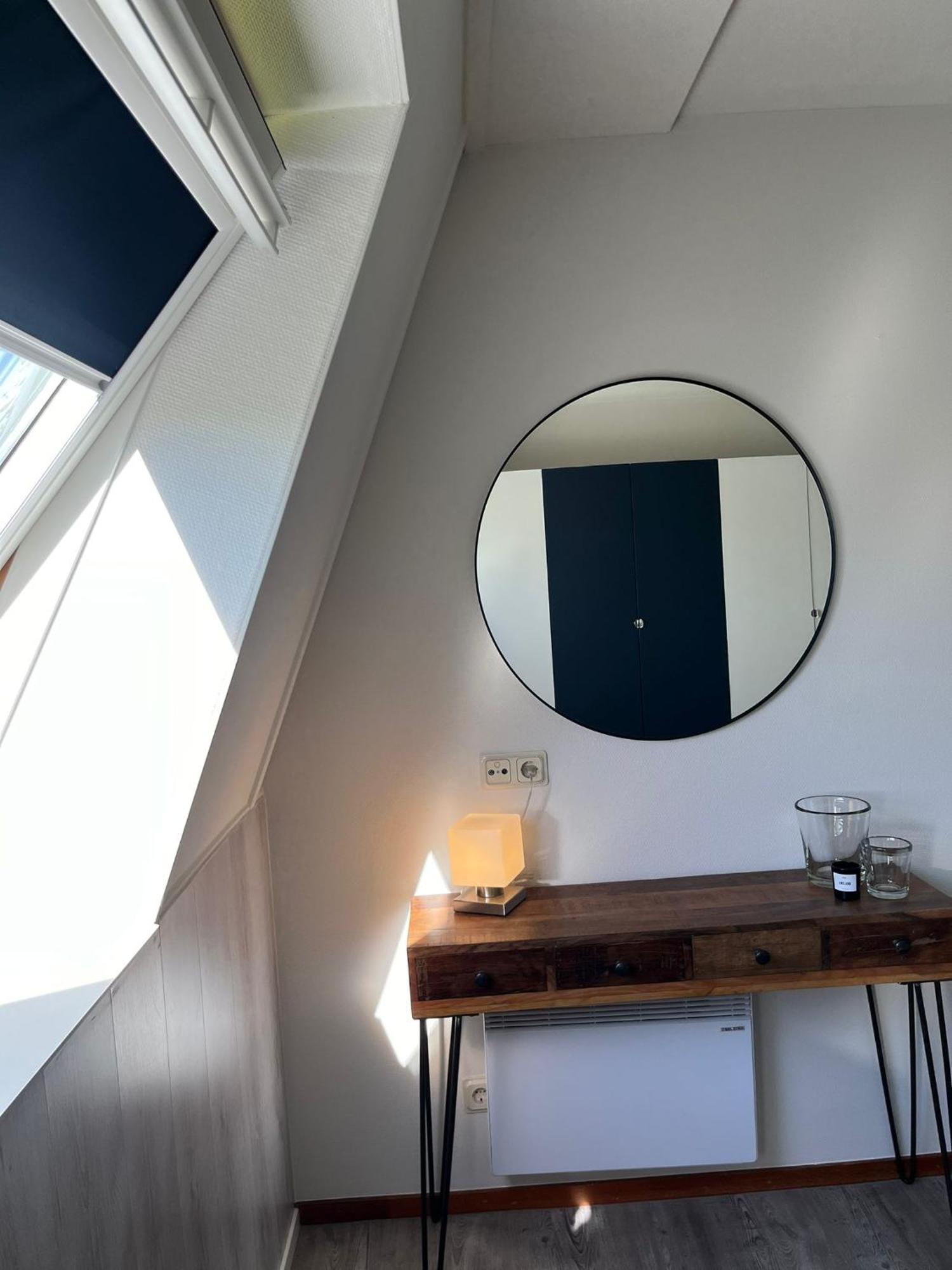 Appartement Zilt, een ruim 4-persoons appartement Buren  Buitenkant foto