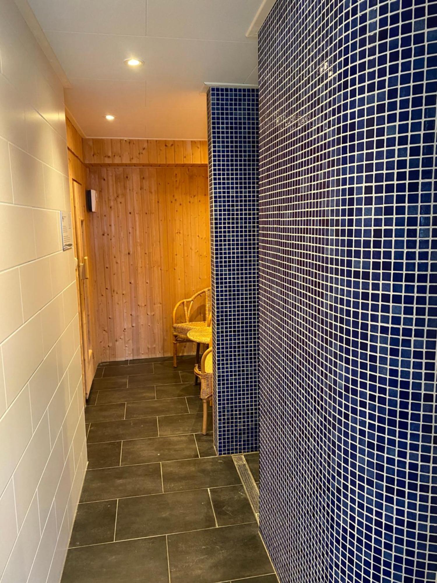Appartement Zilt, een ruim 4-persoons appartement Buren  Buitenkant foto